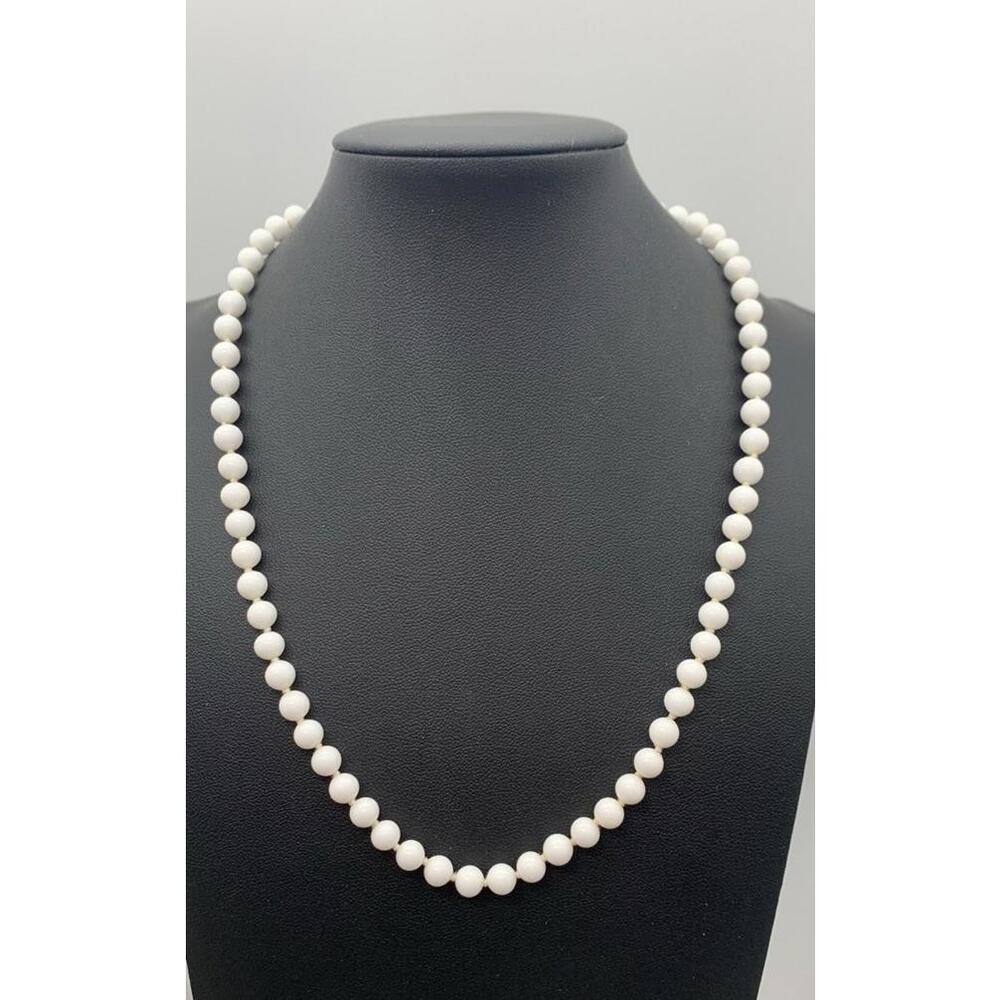 Vintage Monet Dainty White‎ Glass Double Knotted Beaded Necklace 18” Signed